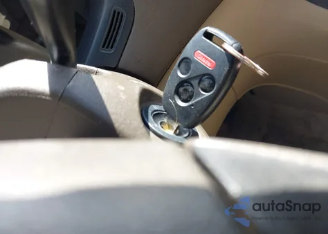 2005 Honda Accord 2.4 Lx z USA, uszkodzony, nr VIN 1HGCM56455A163612